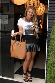 Geisy Arruda feet photo 1
