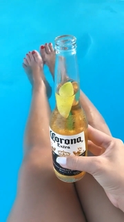 Geisy Arruda feet photo 2