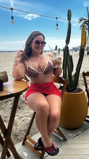 Geisy Arruda feet photo 4