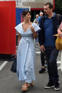 Gemma Arterton feet photo thumbnail