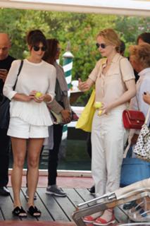 Gemma Arterton feet photo thumbnail