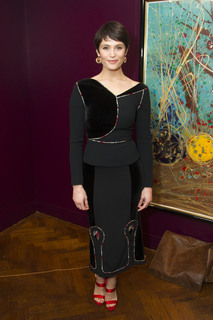 Gemma Arterton feet photo thumbnail