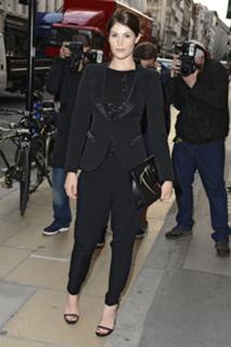 Gemma Arterton feet photo thumbnail