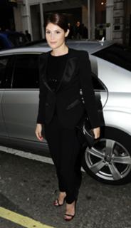 Gemma Arterton feet photo thumbnail
