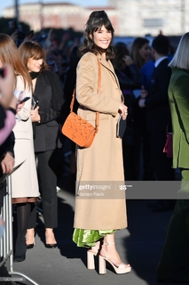 Gemma Arterton feet photo thumbnail