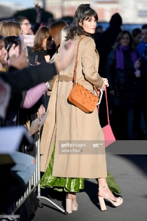 Gemma Arterton feet photo thumbnail
