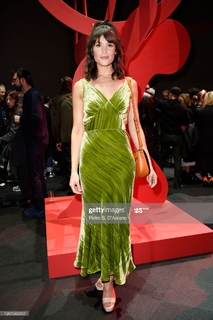 Gemma Arterton feet photo thumbnail