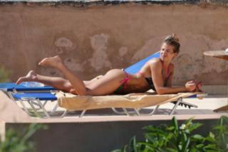 Gemma Atkinson feet photo thumbnail