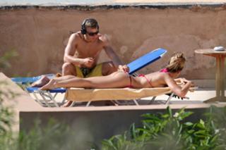 Gemma Atkinson feet photo thumbnail