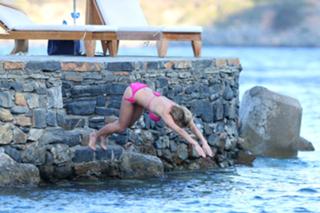 Gemma Atkinson feet photo thumbnail