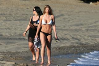 Gemma Atkinson feet photo thumbnail
