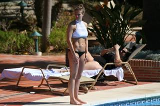 Gemma Atkinson feet photo thumbnail