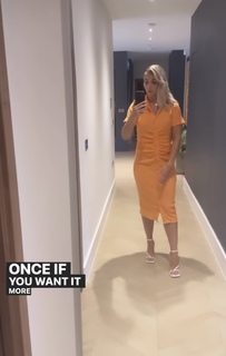 Gemma Atkinson feet photo thumbnail