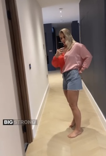 Gemma Atkinson feet photo thumbnail