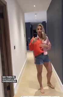Gemma Atkinson feet photo thumbnail