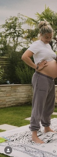 Gemma Atkinson feet photo thumbnail