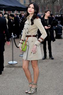 Gemma Chan feet photo thumbnail