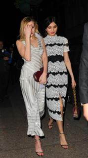 Gemma Chan feet photo thumbnail