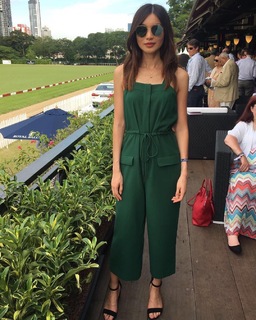 Gemma Chan feet photo thumbnail