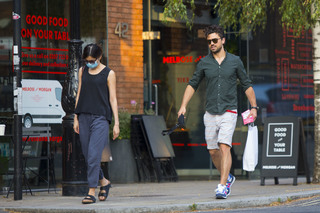 Gemma Chan feet photo thumbnail