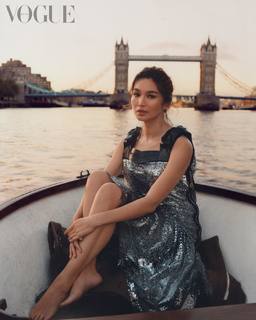 Gemma Chan feet photo thumbnail