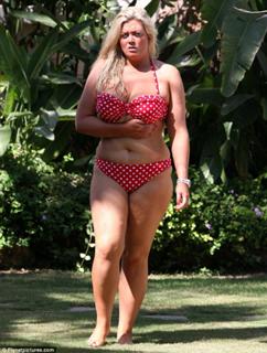 Gemma Collins feet photo 4