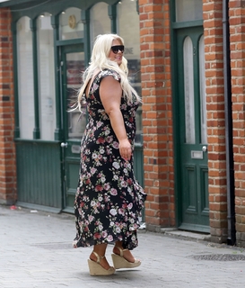 Gemma Collins feet photo 4