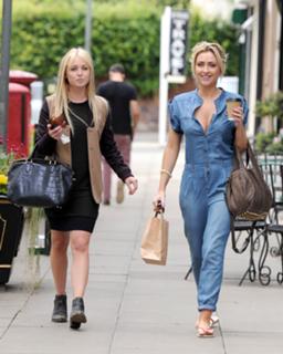 Gemma Merna feet photo thumbnail