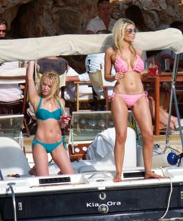 Gemma Merna feet photo thumbnail