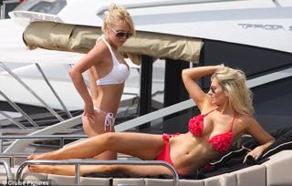 Gemma Merna feet photo thumbnail