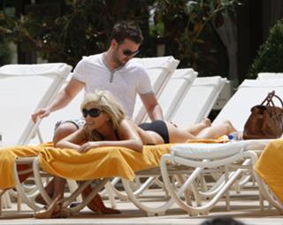 Gemma Merna feet photo thumbnail