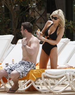 Gemma Merna feet photo thumbnail