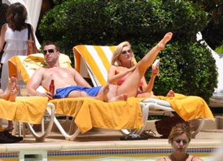 Gemma Merna feet photo thumbnail