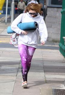 Gemma Merna feet photo thumbnail