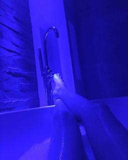 Gemma Merna feet photo thumbnail