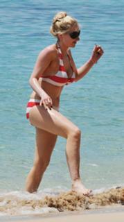 Gemma Merna feet photo thumbnail
