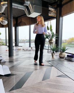 Gemma Merna feet photo thumbnail