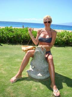 Gena Lee Nolin feet photo thumbnail