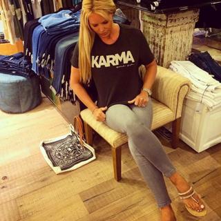 Gena Lee Nolin feet photo thumbnail