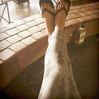 Gena Lee Nolin feet photo thumbnail