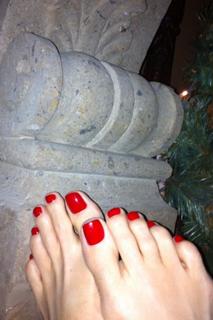 Gena Lee Nolin feet photo thumbnail