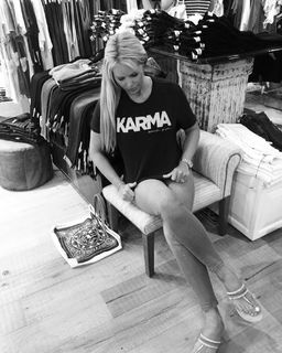 Gena Lee Nolin feet photo thumbnail