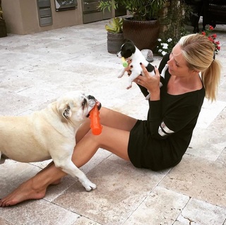 Gena Lee Nolin feet photo thumbnail