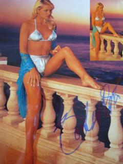 Gena Lee Nolin feet photo thumbnail