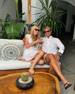 Gena Lee Nolin feet photo thumbnail