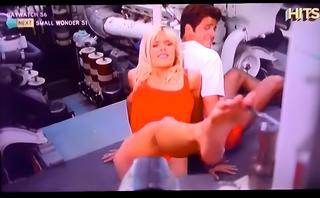 Gena Lee Nolin feet photo thumbnail