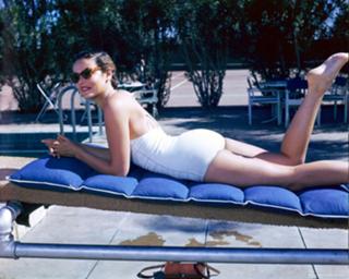 Gene Tierney feet photo 14