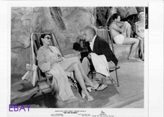 Gene Tierney feet photo 8