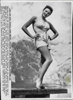 Gene Tierney feet photo 18