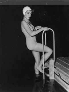 Gene Tierney feet photo 11
